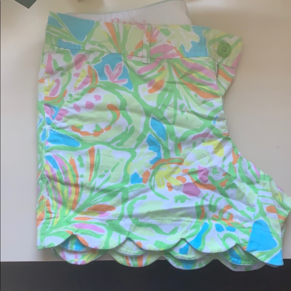 Lilly Pulitzer- buttercup short.